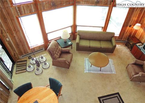 107 Buckeye Ln, Seven Devils, NC 28604 photo 5