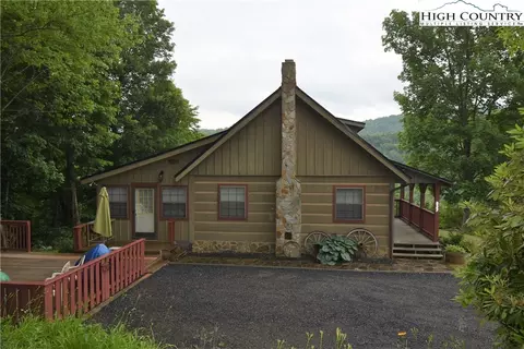 825 Bear Run Rd, Lansing, NC 28643 photo 6