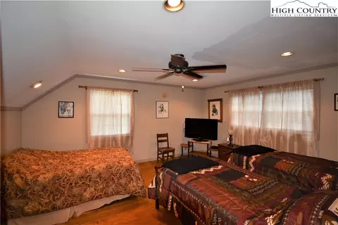 825 Bear Run Rd, Lansing, NC 28643 photo 25