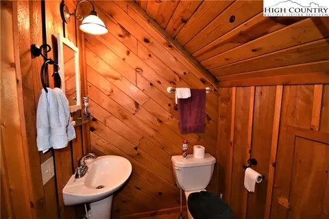 825 Bear Run Rd, Lansing, NC 28643 photo 26