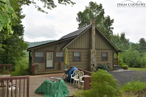 825 Bear Run Rd, Lansing, NC 28643 photo 4