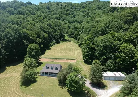 325 Willard Johnson Rd, Vilas, NC 28692 photo 5