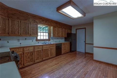 325 Willard Johnson Rd, Vilas, NC 28692 photo 15