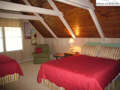 104 Skiway Cir, Beech Mountain, NC 28604 photo 13