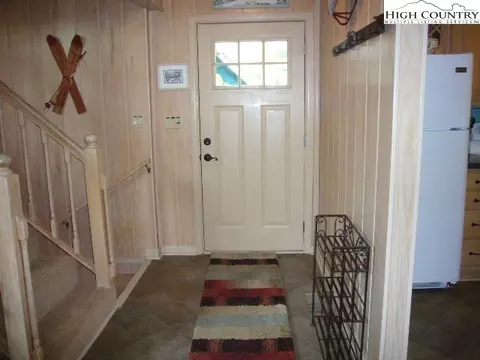 104 Skiway Cir, Beech Mountain, NC 28604 photo 14
