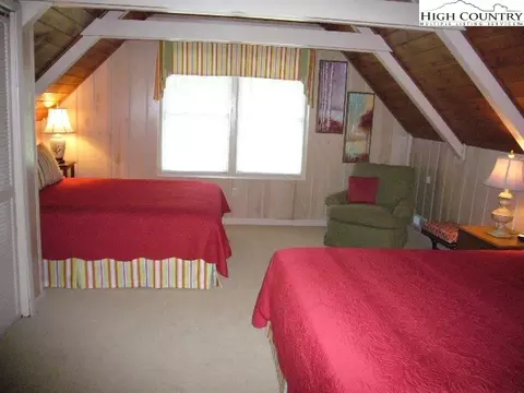 104 Skiway Cir, Beech Mountain, NC 28604 photo 12