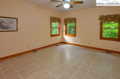 219 Joe Greer Rd, Deep Gap, NC 28618 photo 23