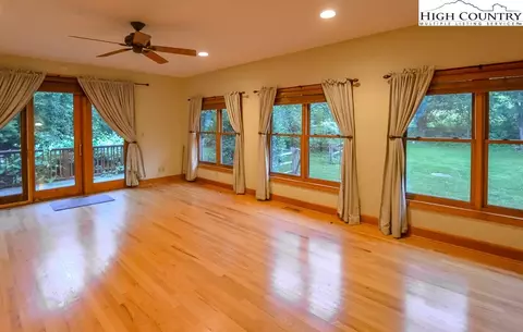 219 Joe Greer Rd, Deep Gap, NC 28618 photo 18