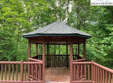 2333 Roundabout Rd, Creston, NC 28615 photo 3