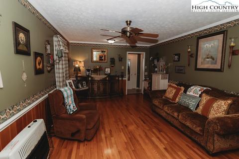 345 Will Perry Rd, Vilas, NC 28692 photo 5