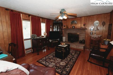 345 Will Perry Rd, Vilas, NC 28692 photo 12
