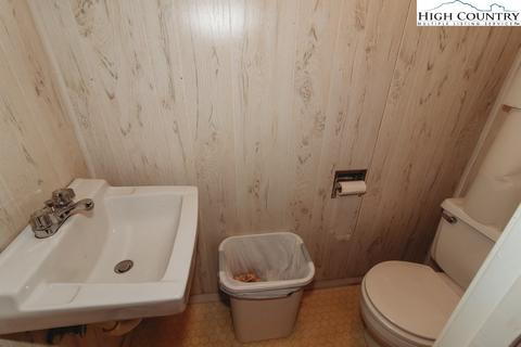 345 Will Perry Rd, Vilas, NC 28692 photo 22