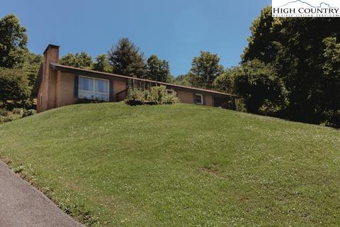 345 Will Perry Rd, Vilas, NC 28692 photo 1