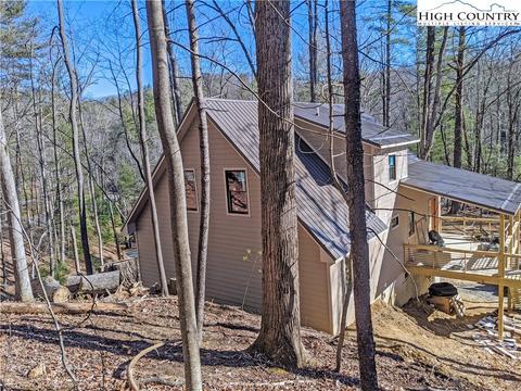 268 Trout Lake Rd, Deep Gap, NC 28618 photo 2