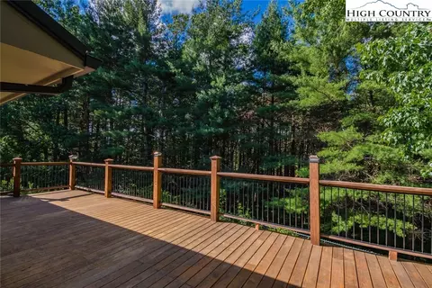 341 Oakview Dr, Jefferson, NC 28640 photo 6