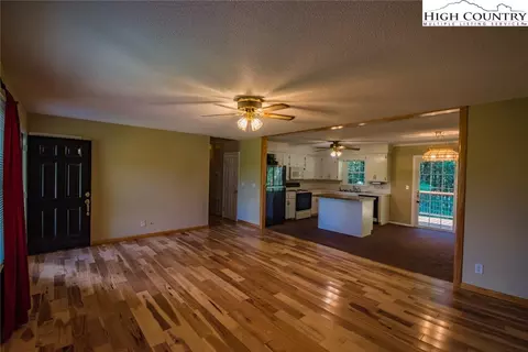 341 Oakview Dr, Jefferson, NC 28640 photo 11