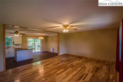 341 Oakview Dr, Jefferson, NC 28640 photo 10