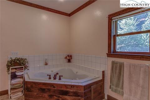 529 Cabbage Creek Rd, Creston, NC 28615 photo 18