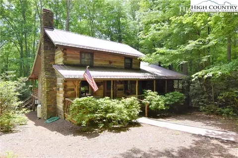 208 Quiet Pl, Todd, NC 28684 photo 1