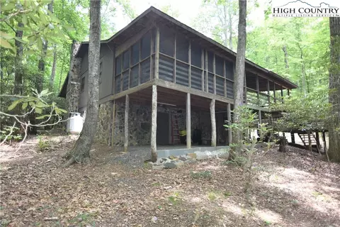 208 Quiet Pl, Todd, NC 28684 photo 18