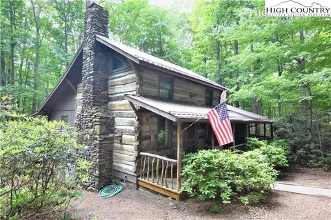 208 Quiet Pl, Todd, NC 28684 photo 2