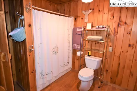 208 Quiet Pl, Todd, NC 28684 photo 15