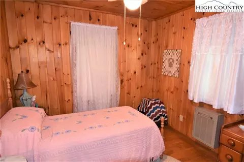 208 Quiet Pl, Todd, NC 28684 photo 14