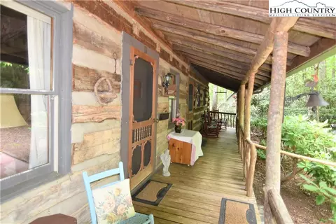 208 Quiet Pl, Todd, NC 28684 photo 4