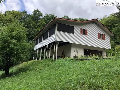 2052 Longhope Rd, Todd, NC 28684 photo 1
