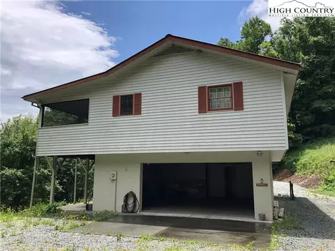 2052 Longhope Rd, Todd, NC 28684 photo 2