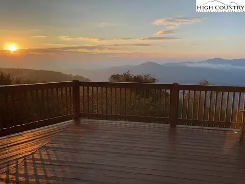 123 Skiloft Rd, Beech Mountain, NC 28604 photo 1