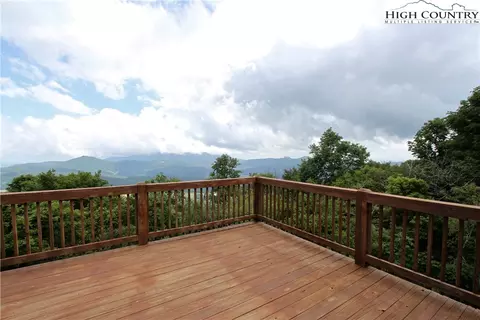 123 Skiloft Rd, Beech Mountain, NC 28604 photo 2