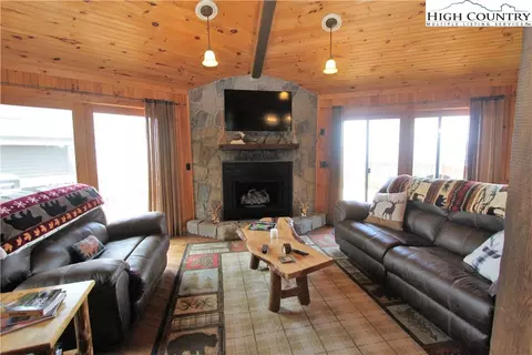 123 Skiloft Rd, Beech Mountain, NC 28604 photo 10