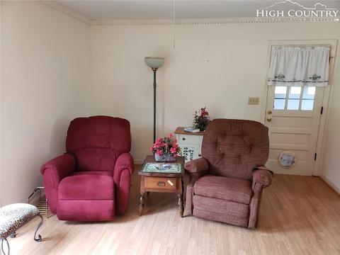 207 Pinehurst St, Independence, VA 24348 photo 14