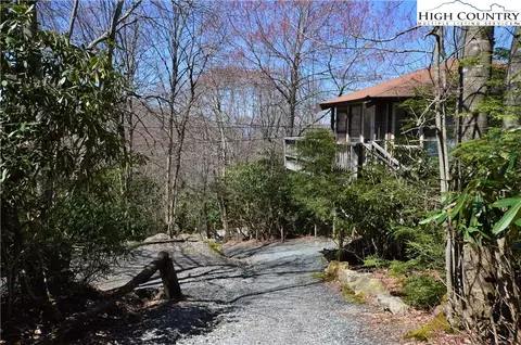 271 Greenbriar Rd, Beech Mountain, NC 28604 photo 9