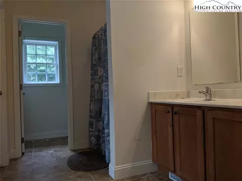 305 Pine St, Boone, NC 28607 photo 16