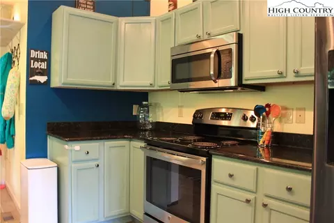 318 Crossmor Dr, Todd, NC 28684 photo 16