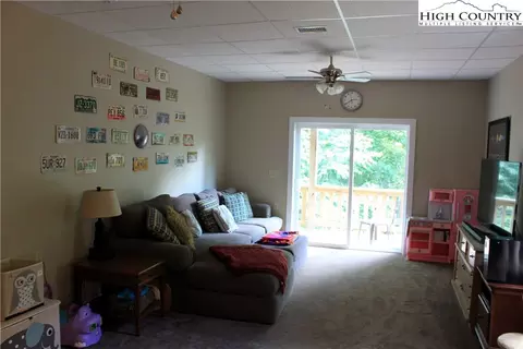 318 Crossmor Dr, Todd, NC 28684 photo 29