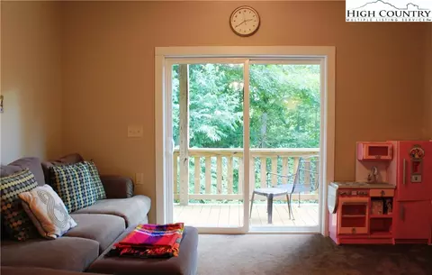 318 Crossmor Dr, Todd, NC 28684 photo 32
