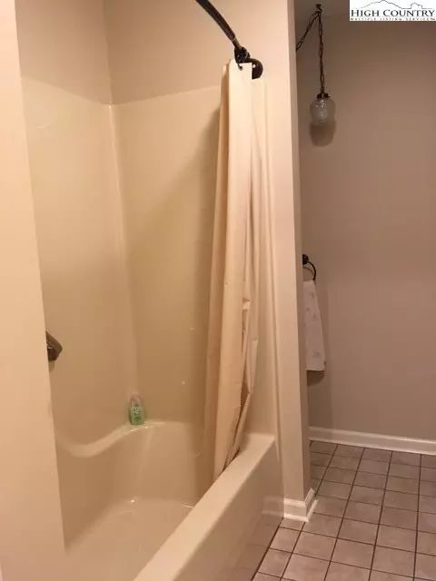 431 Oakview Dr, Jefferson, NC 28640 photo 10