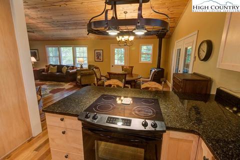 345 Roxanna, Boone, NC 28607 photo 16