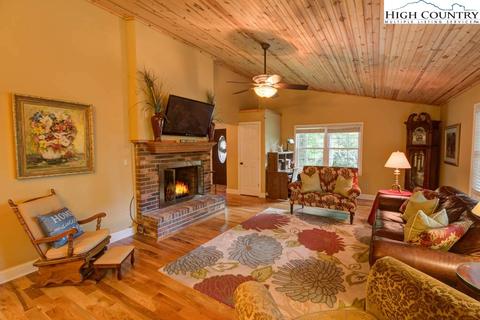 345 Roxanna, Boone, NC 28607 photo 8
