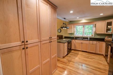 345 Roxanna, Boone, NC 28607 photo 18