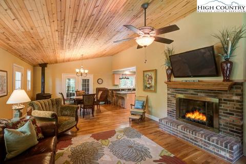 345 Roxanna, Boone, NC 28607 photo 5
