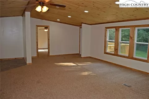 323 Wes Randall Rd, Deep Gap, NC 28618 photo 7