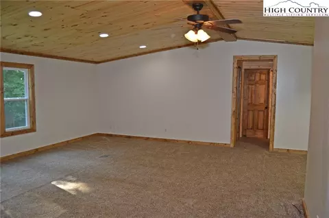 323 Wes Randall Rd, Deep Gap, NC 28618 photo 9