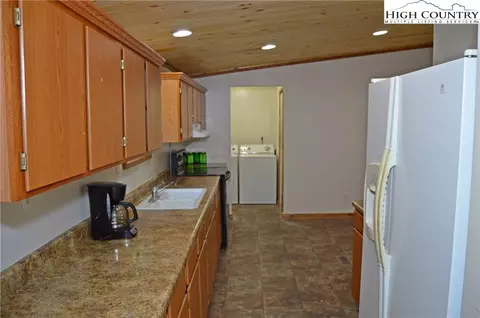 323 Wes Randall Rd, Deep Gap, NC 28618 photo 12