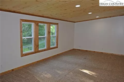 323 Wes Randall Rd, Deep Gap, NC 28618 photo 14