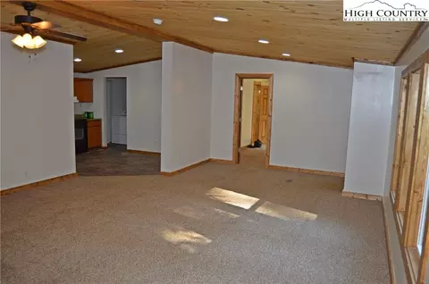 323 Wes Randall Rd, Deep Gap, NC 28618 photo 8