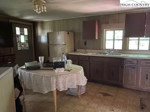 746 Bear Wallow Rd, Lansing, NC 28643 photo 34